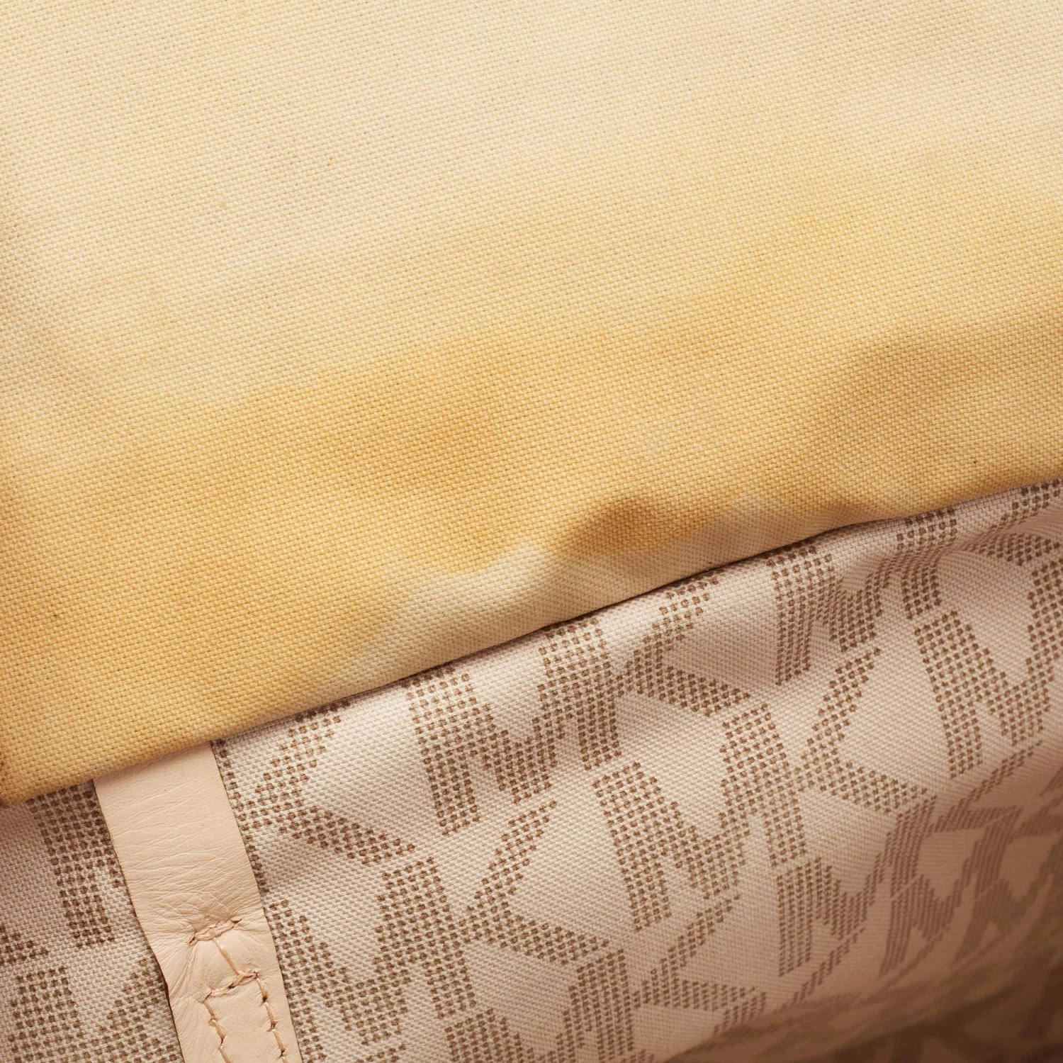 Michael Kors Off White Signature Coated Canvas And Leather Travel Tote For Women - Image 7