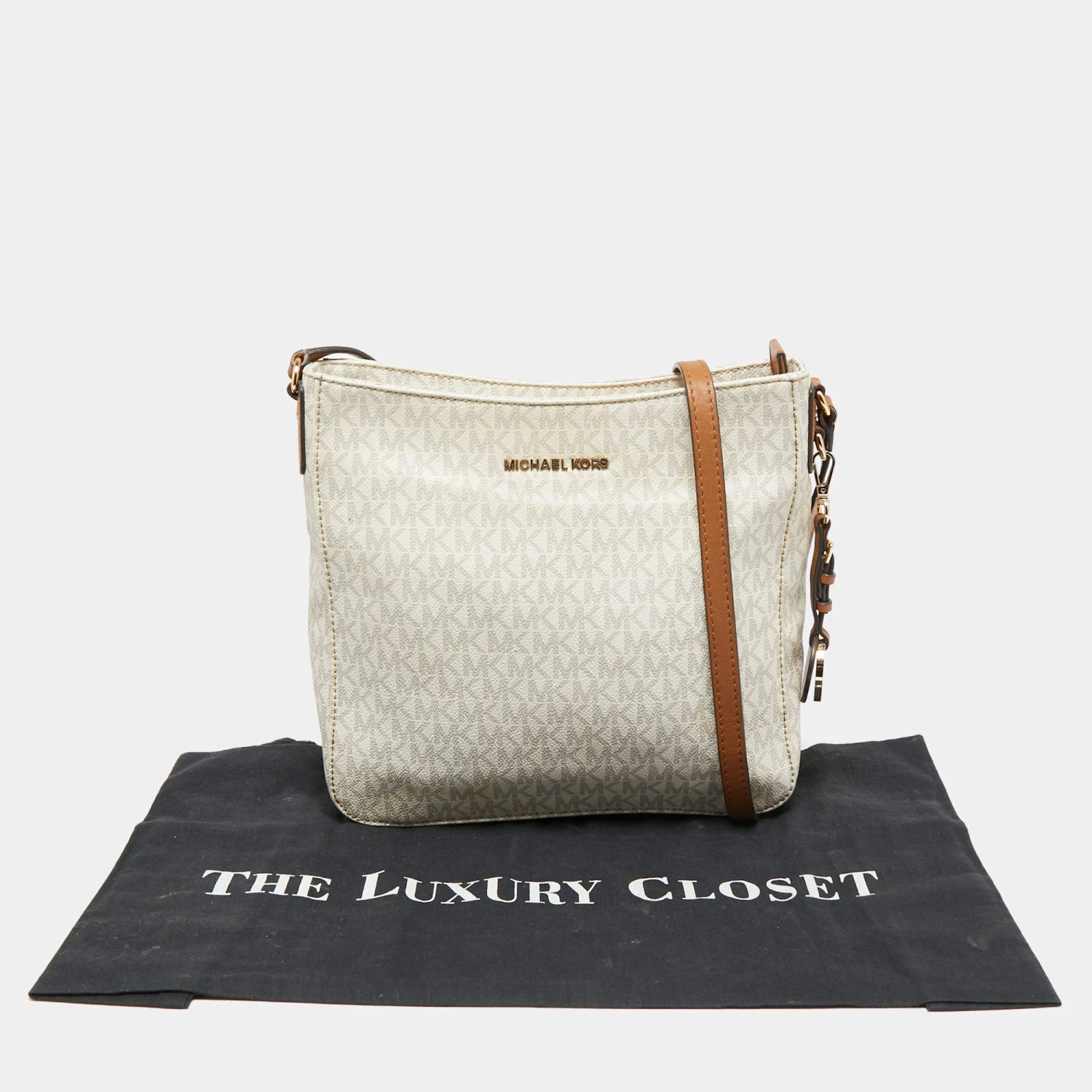 Michael Kors White Signature Coated Canvas Jet Set Messenger Bag For Women - Image 9