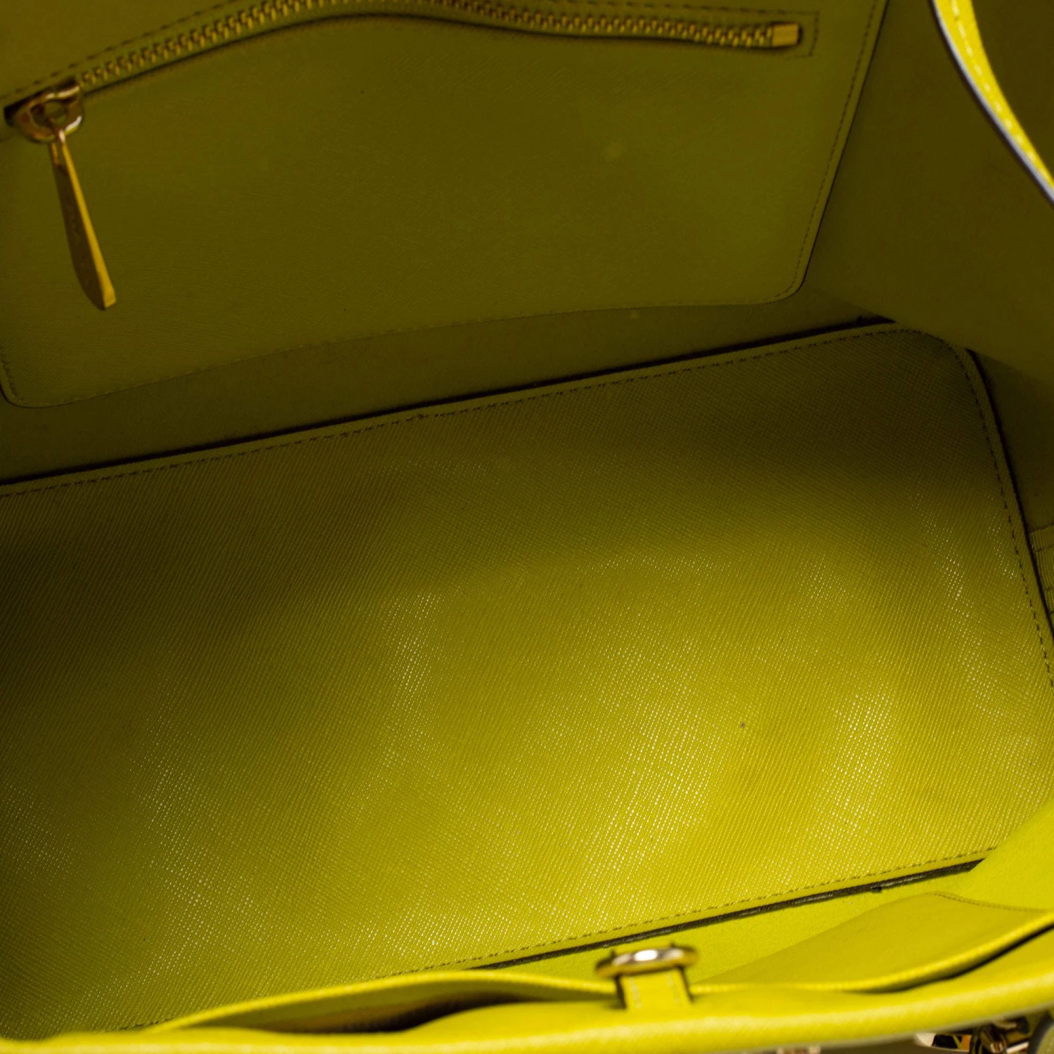 Michael Kors Neon Green Leather Small Jet Set Travel Tote For Women - Image 9