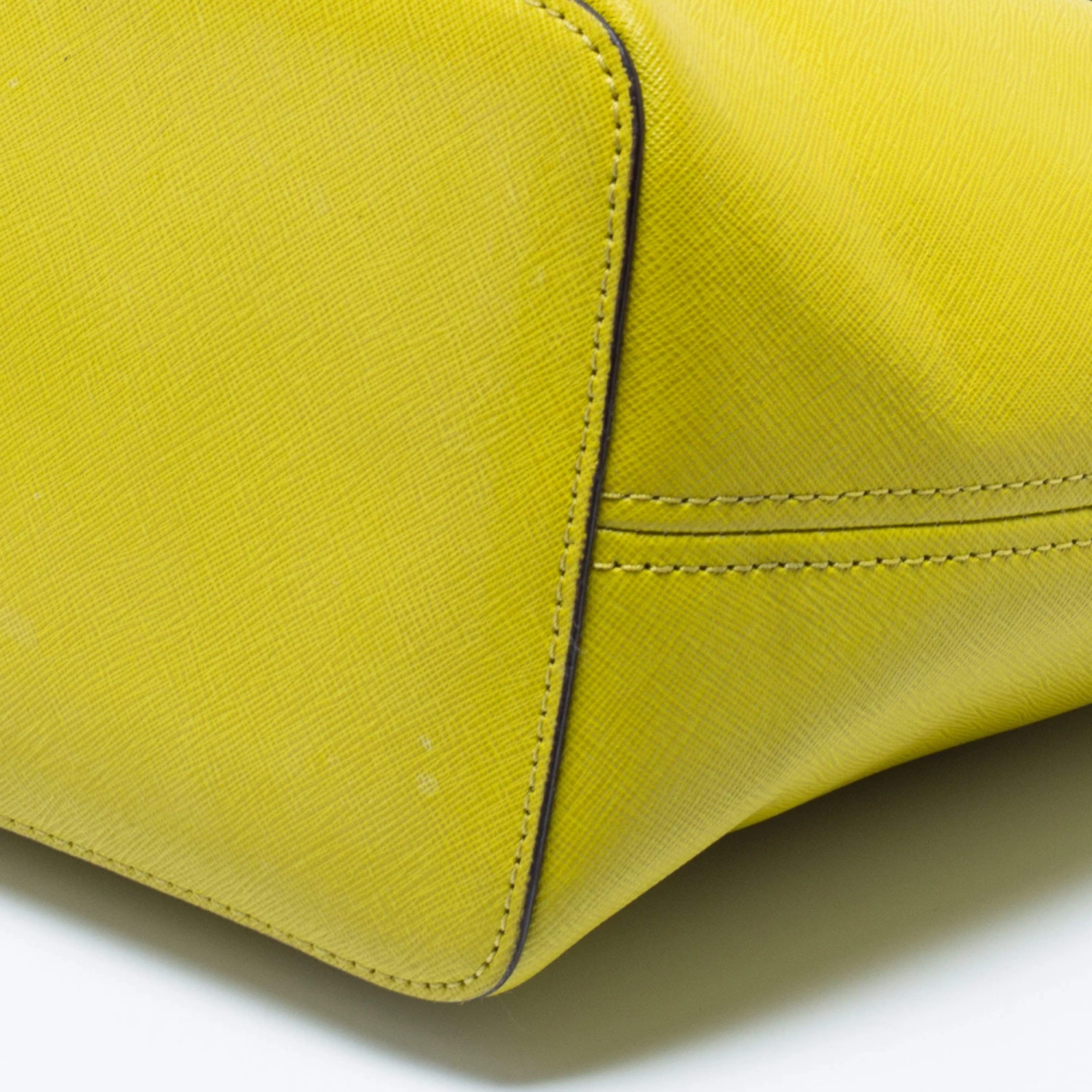 Michael Kors Neon Green Leather Small Jet Set Travel Tote For Women - Image 12