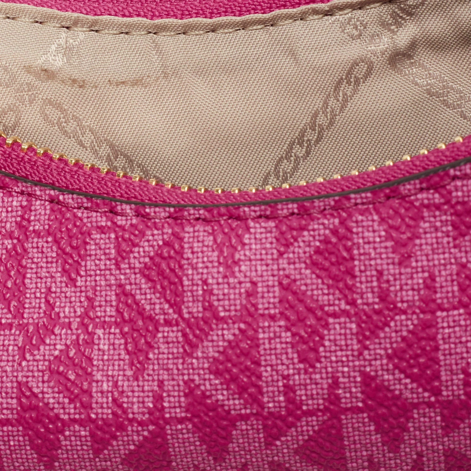 Michael Kors Pink Signature Coated Canvas And Leather Charm Pochette Bag For Women - Image 10