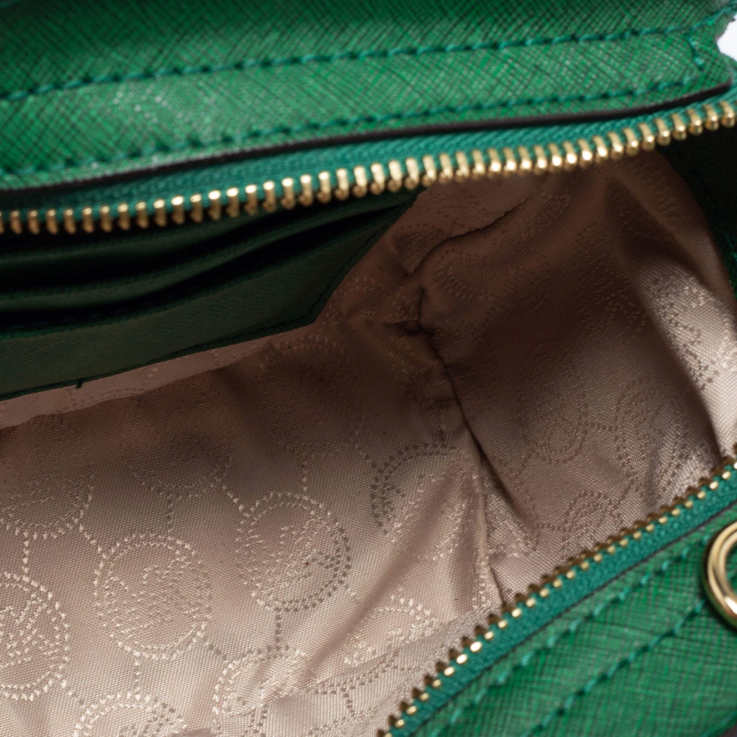 Michael Kors Green Leather Mini Selma Crossbody Bag For Women - Image 7