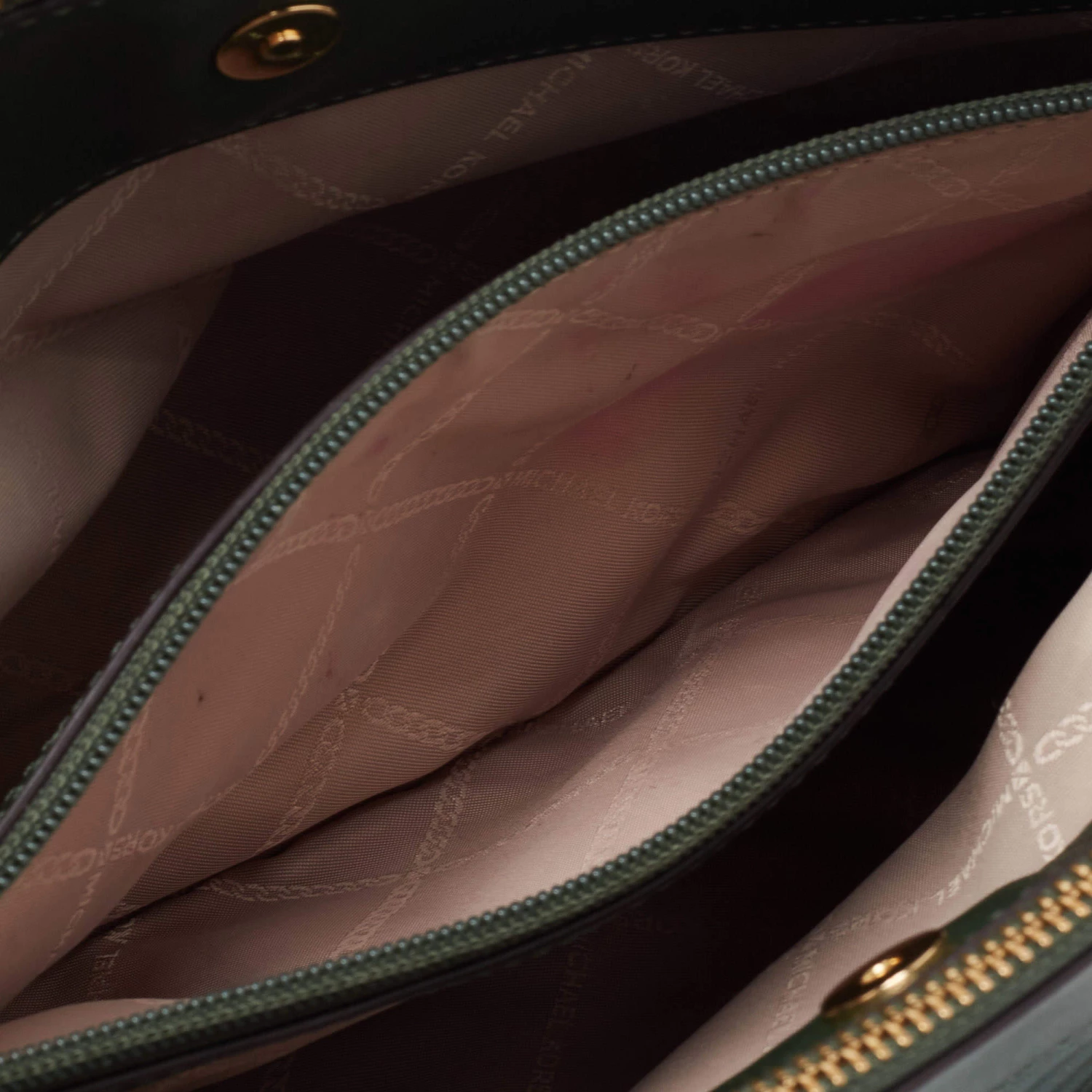 Michael Kors Green Quilted Leather Susan Shoulder Bag For Women - Image 12