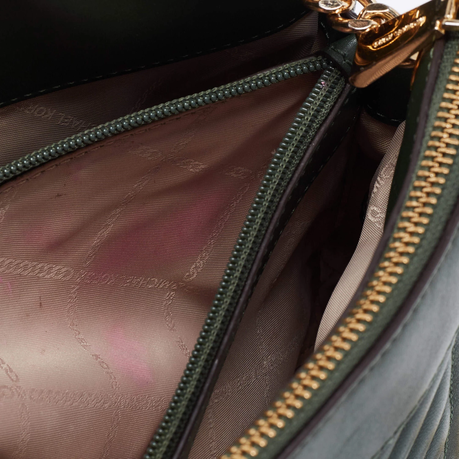 Michael Kors Green Quilted Leather Susan Shoulder Bag For Women - Image 11