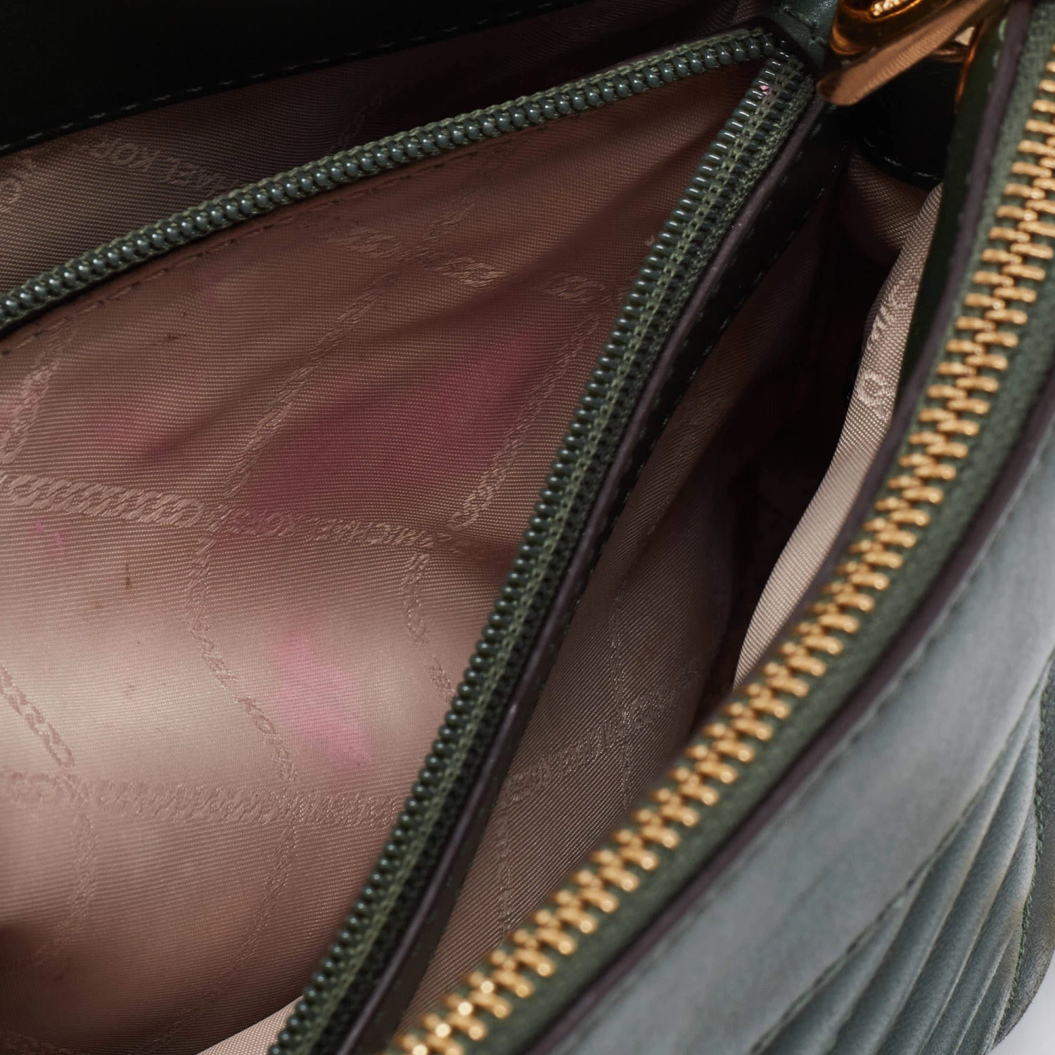 Michael Kors Green Quilted Leather Susan Shoulder Bag For Women - Image 13