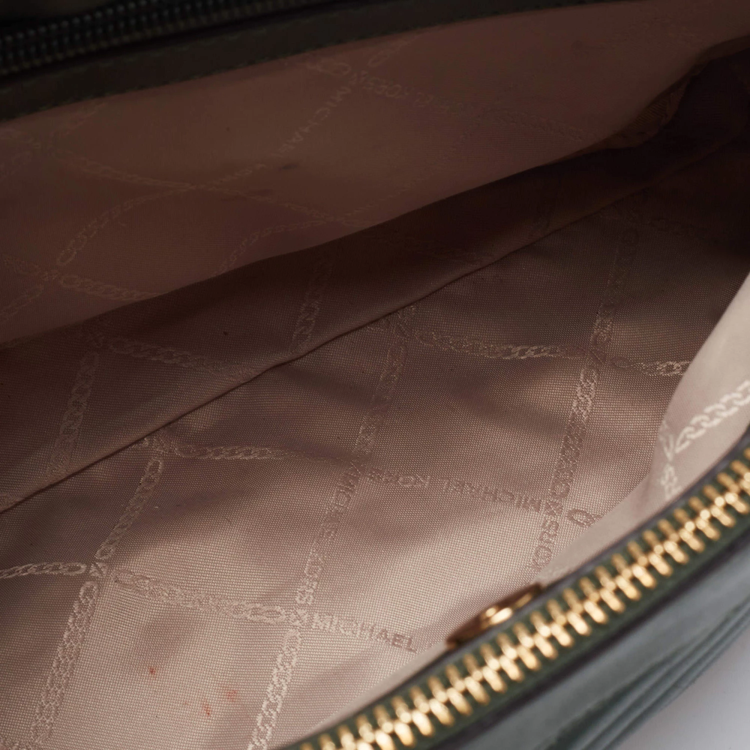 Michael Kors Green Quilted Leather Susan Shoulder Bag For Women - Image 8