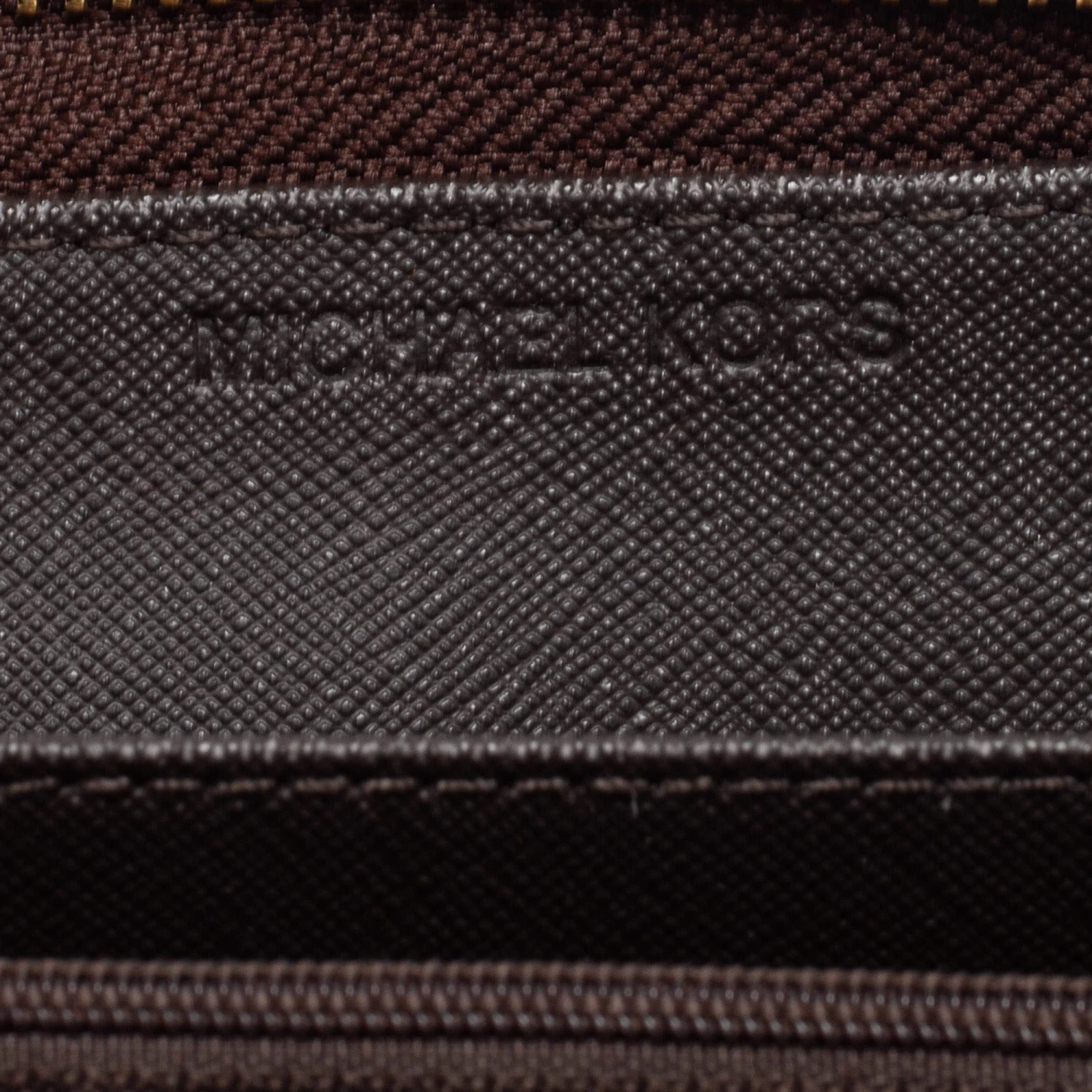 Michael Kors Beige/Brown Snakeskin Embossed Leather Jet Set Zip Around Wallet For Women - Image 10