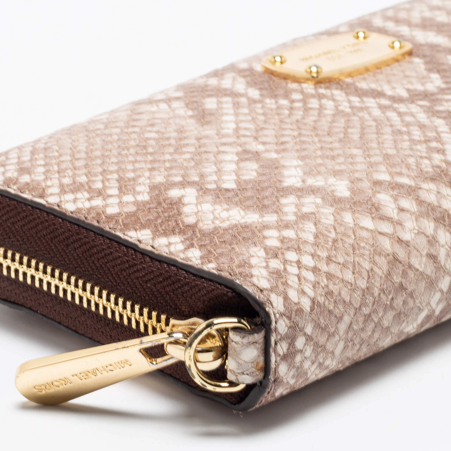 Michael Kors Beige/Brown Snakeskin Embossed Leather Jet Set Zip Around Wallet For Women - Image 13