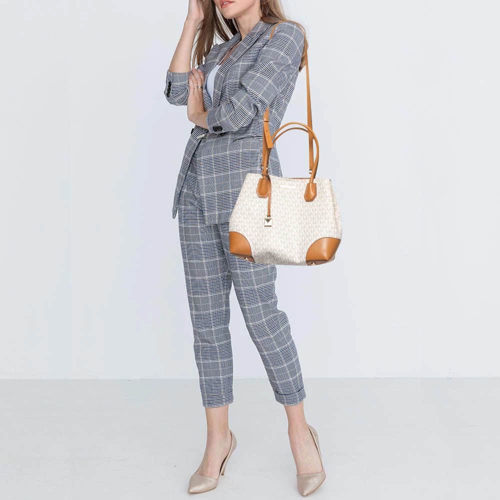 Michael Kors Brown/Beige Signature Coated Canvas And Leather Mercer Gallery Satchel For Women - Image 2