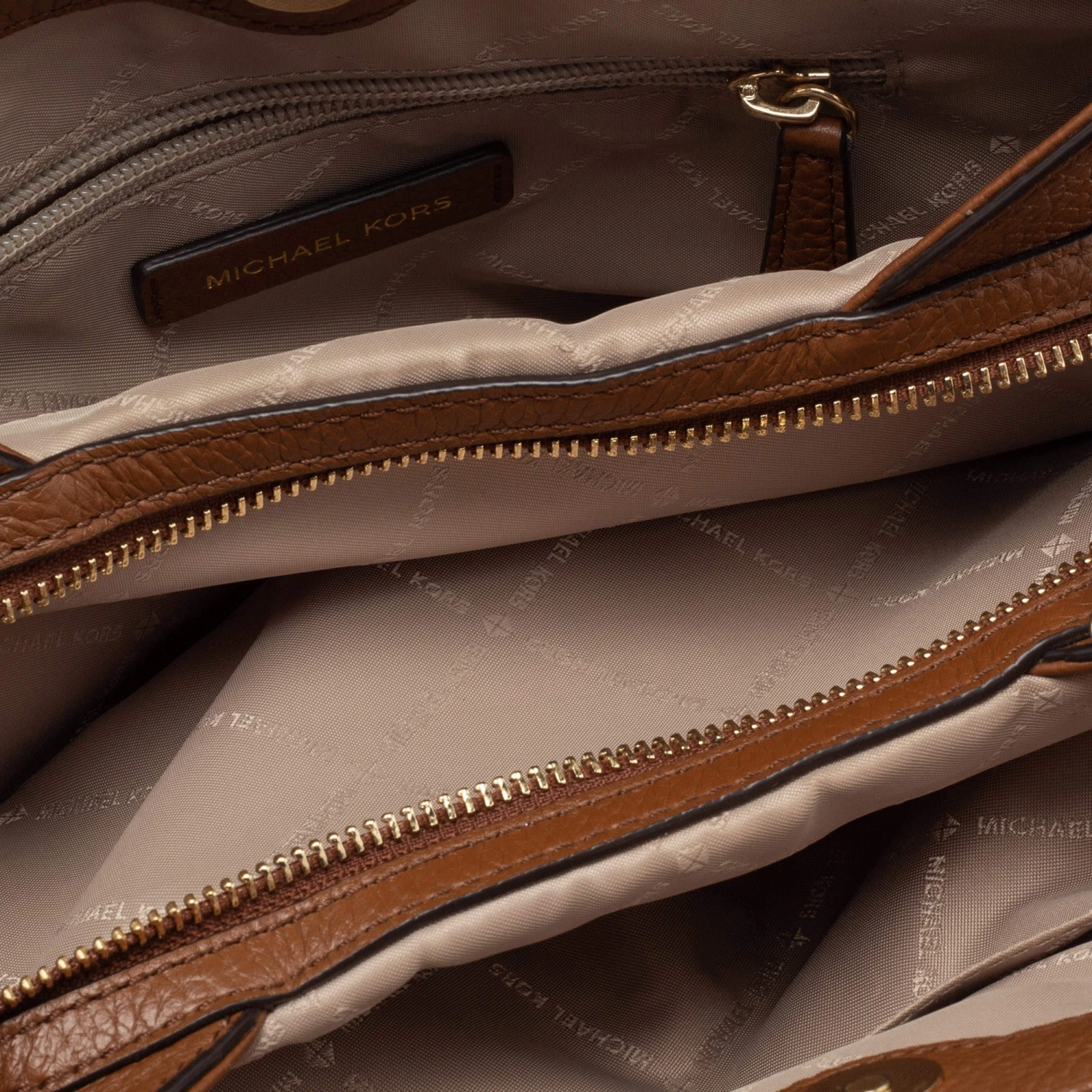 Michael Kors Beige/Brown Signature Canvas And Leather Small Susan Shoulder Bag For Women - Image 8