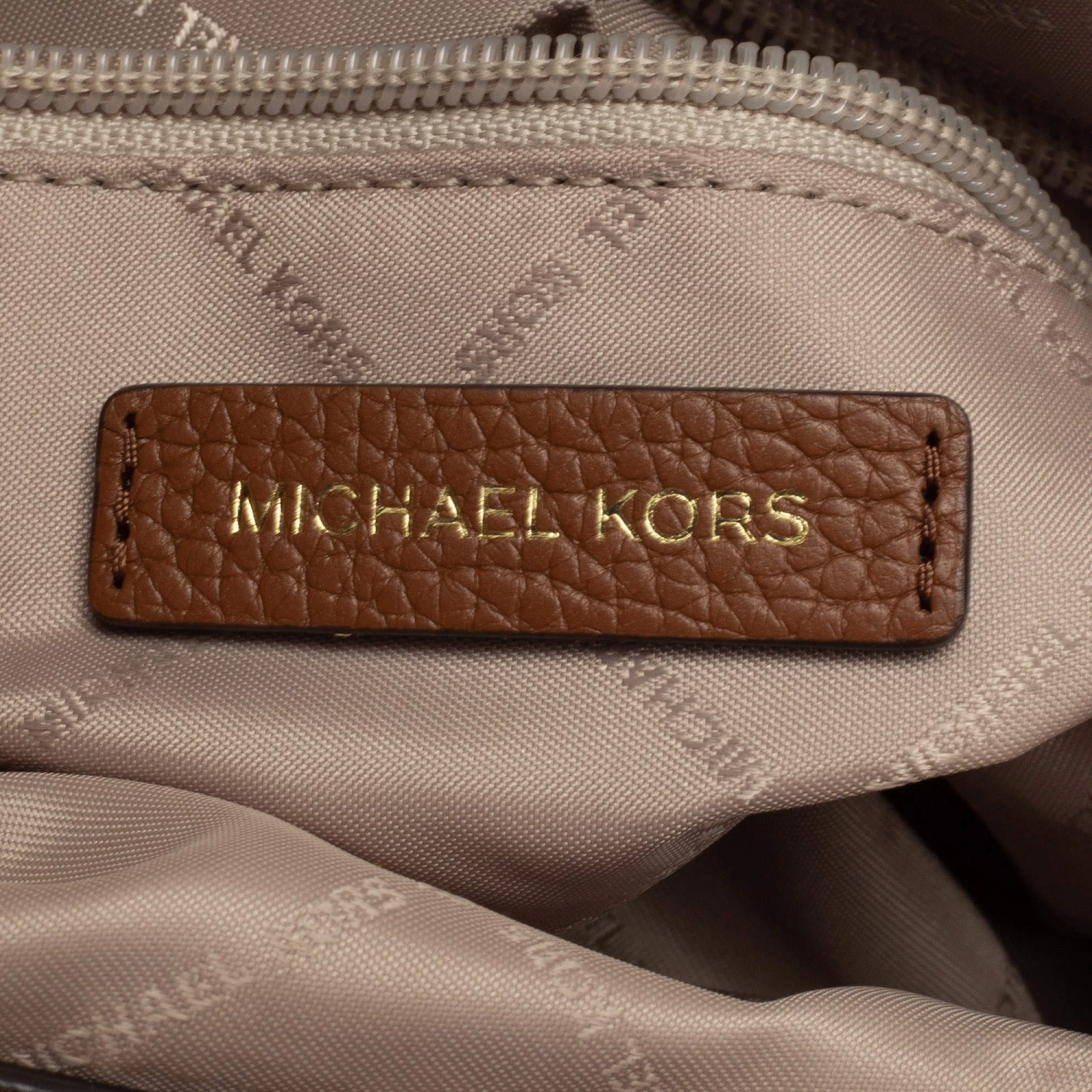 Michael Kors Beige/Brown Signature Canvas And Leather Small Susan Shoulder Bag For Women - Image 9