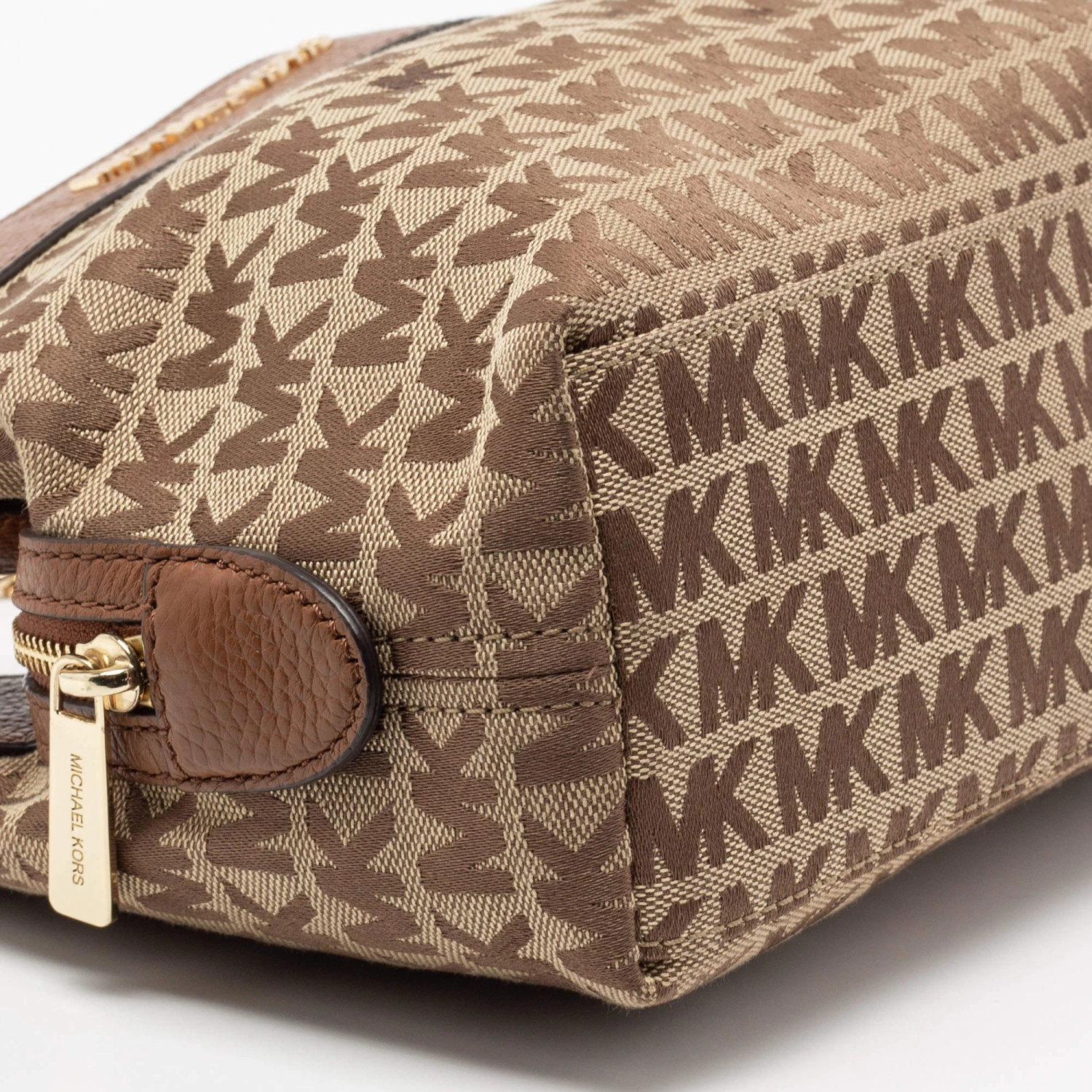 Michael Kors Beige/Brown Signature Canvas And Leather Small Susan Shoulder Bag For Women - Image 11