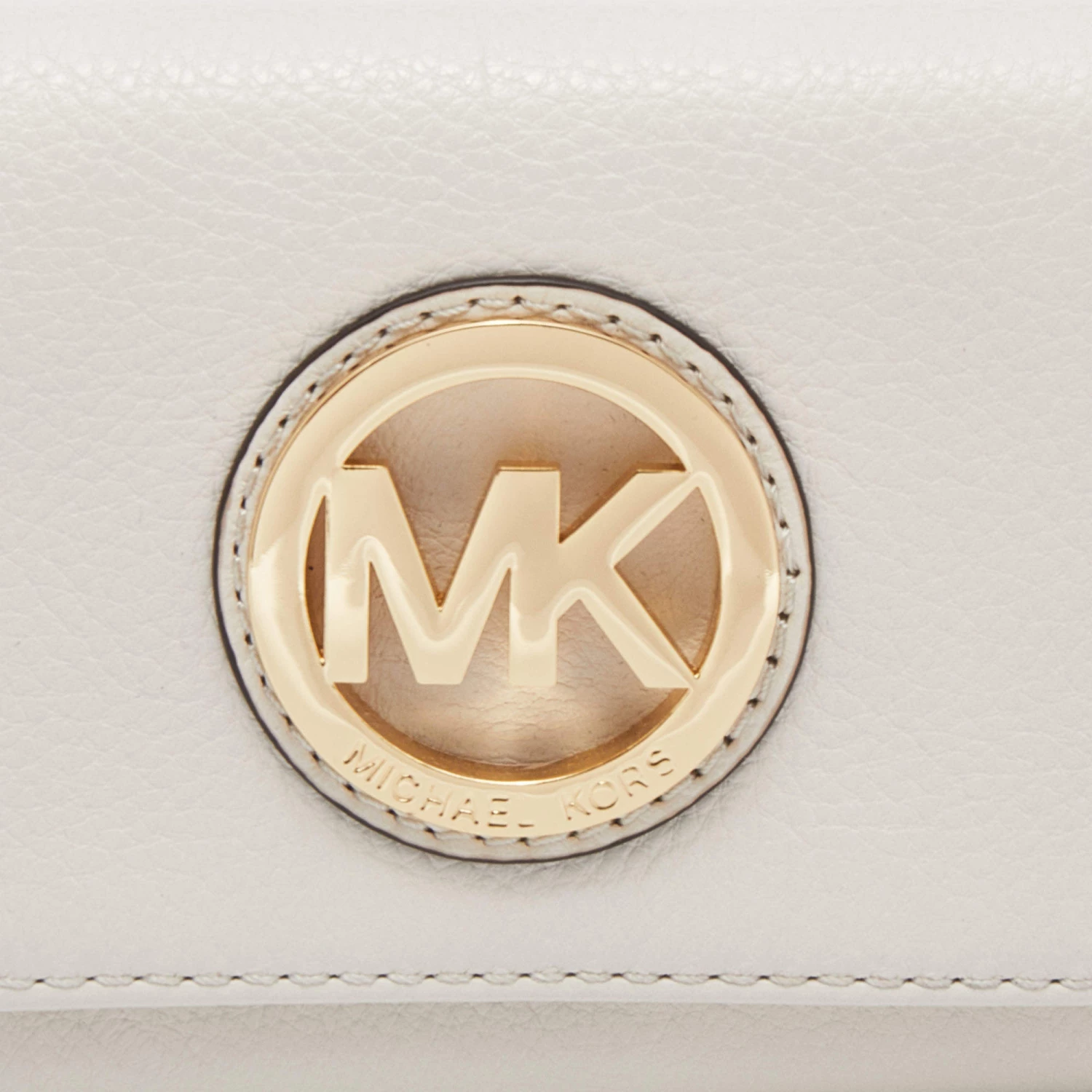 Michael Kors Vanilla Leather Fulton Flap Continental Wallet For Women - Image 5