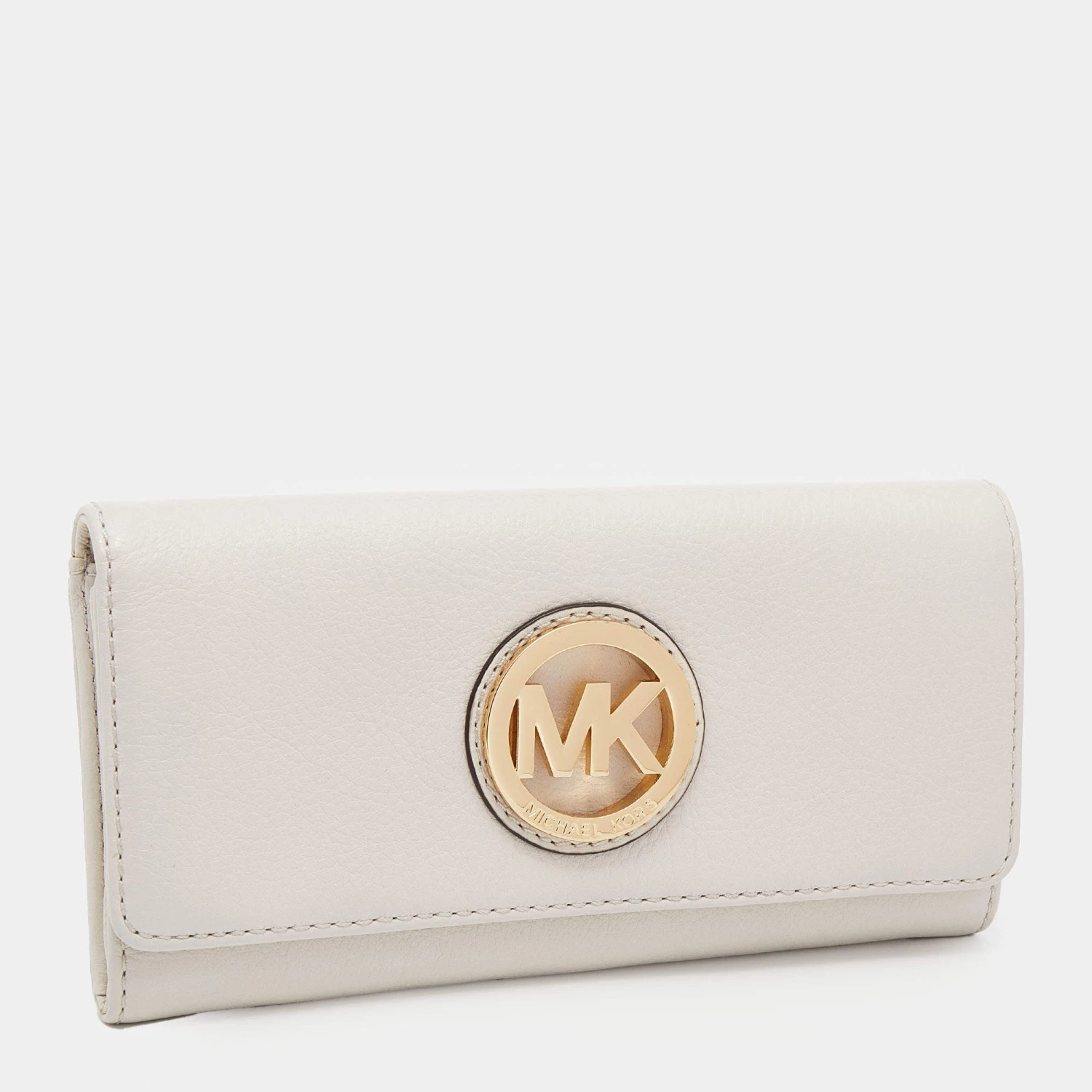 Michael Kors Vanilla Leather Fulton Flap Continental Wallet For Women - Image 3