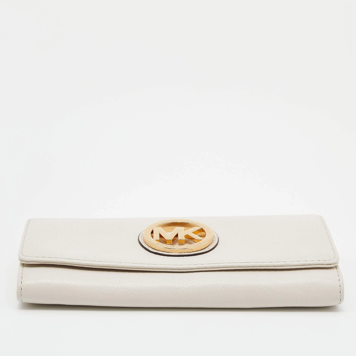 Michael Kors Vanilla Leather Fulton Flap Continental Wallet For Women - Image 6