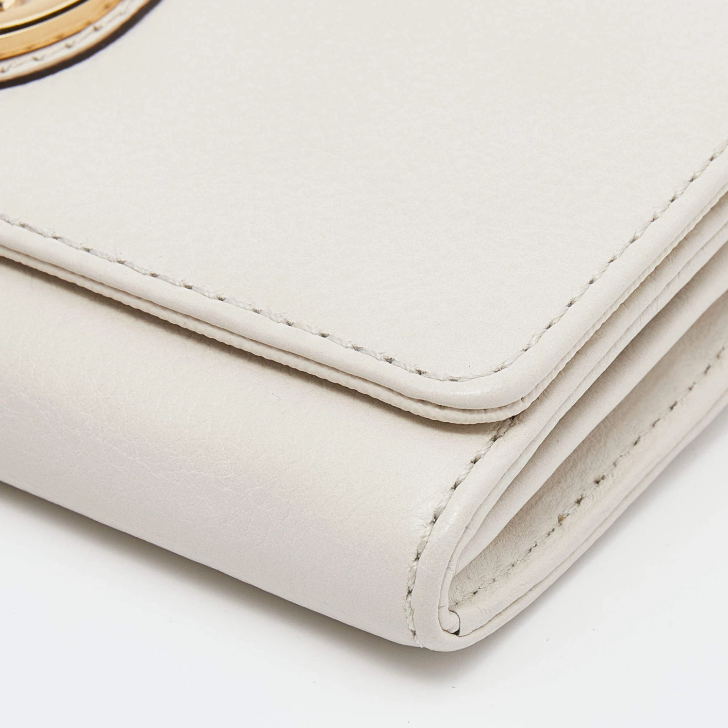 Michael Kors Vanilla Leather Fulton Flap Continental Wallet For Women - Image 9