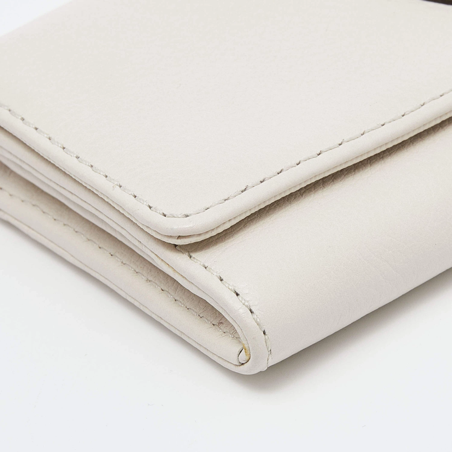 Michael Kors Vanilla Leather Fulton Flap Continental Wallet For Women - Image 10